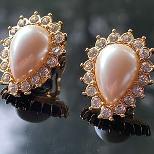 Earring Pair